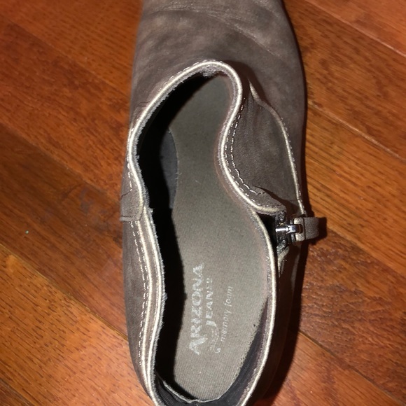 boots - Picture 4 of 4